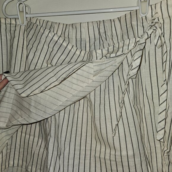 NWT Torrid Pull-On High Rise Beach Cotton Side-Tie Skort (3X) - Picture 3 of 8